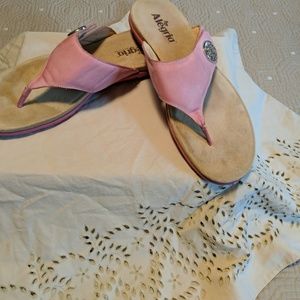 Alegria pink sandles